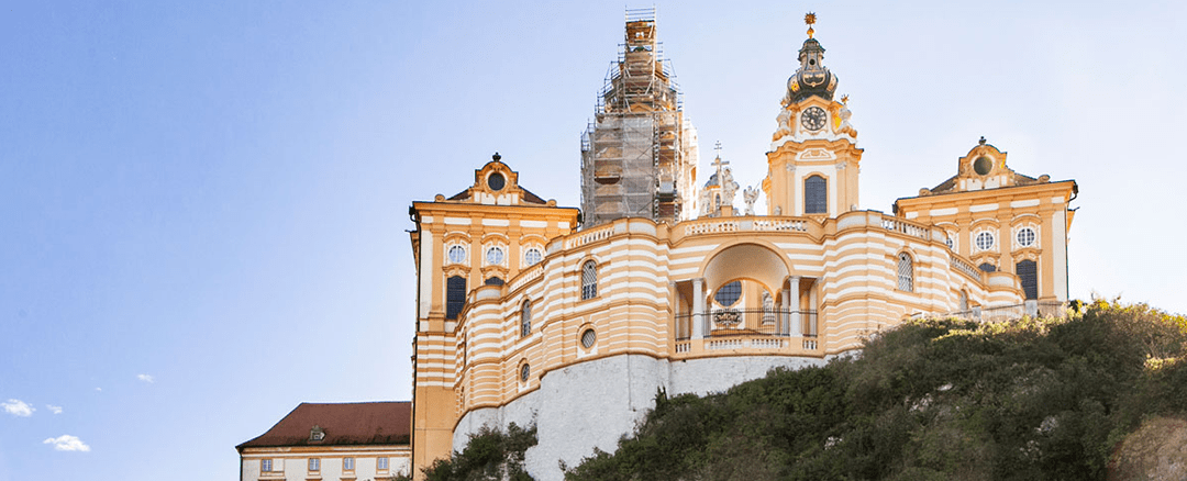 Abbazia-Benedettina-di-Melk-roccia-sopra-la-citta