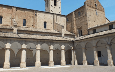 Capitolo XXXI – Il cellerario del monastero – 13, 19